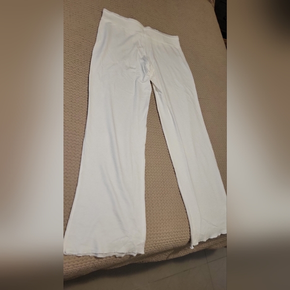 Gap White Lightweight Sweatpants - Picture 2 of 8